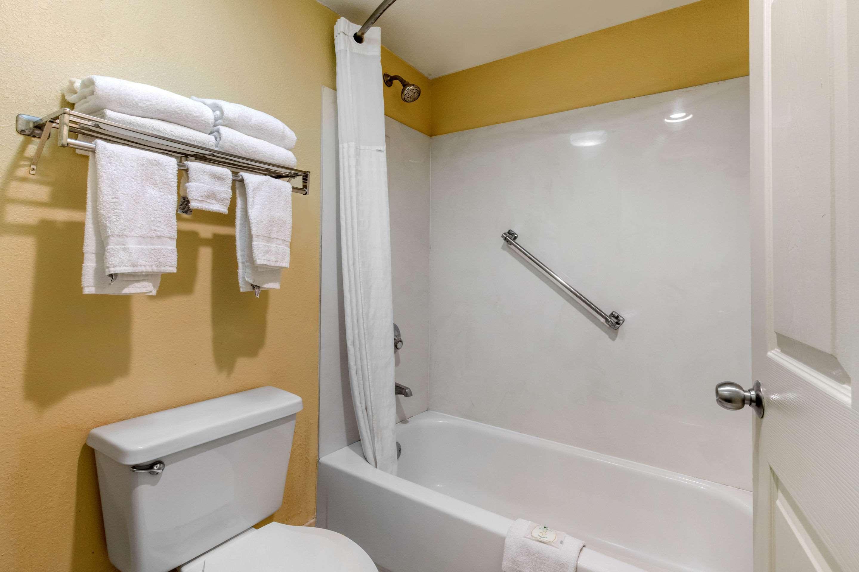 Quality Inn Лебанон Экстерьер фото