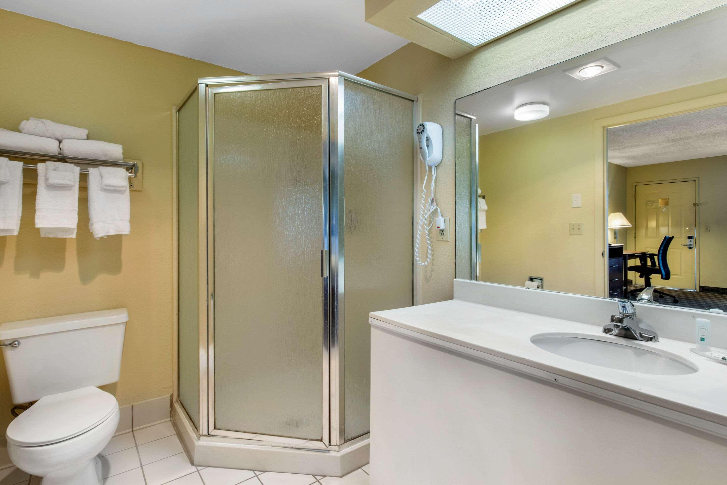 Quality Inn Лебанон Экстерьер фото